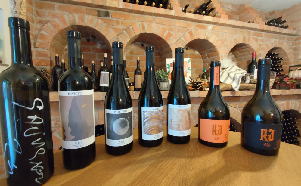 R & J Boutique Winery kušanje