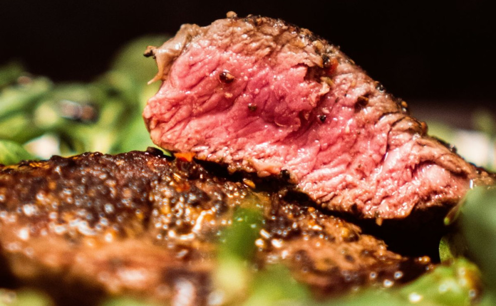 steak justus-menke-62XLglIrTJc-unsplash