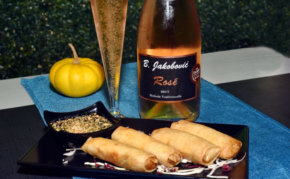 4.Proljetne_rolice_i_pjenusac_B._Jakobovic_Rose_brut