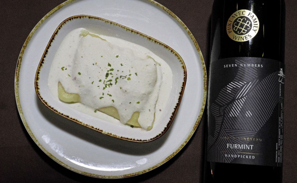 7 Turopoljski štrukli i Puklavec Family Wines Šipon 7 Numbers.