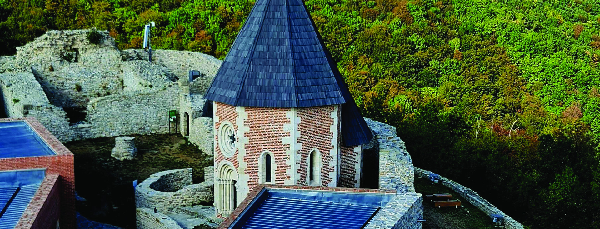 Taste of History! Zagrebački salonski ansambl 28. studenog svira na Medvedgradu, uz povijesne priče te finu hranu i vina