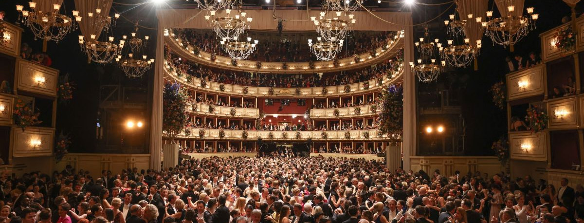 Što se pilo na Opernom balu u Beču 12. veljače? Fina vina iz različitih austrijskih regija, ali i pivo