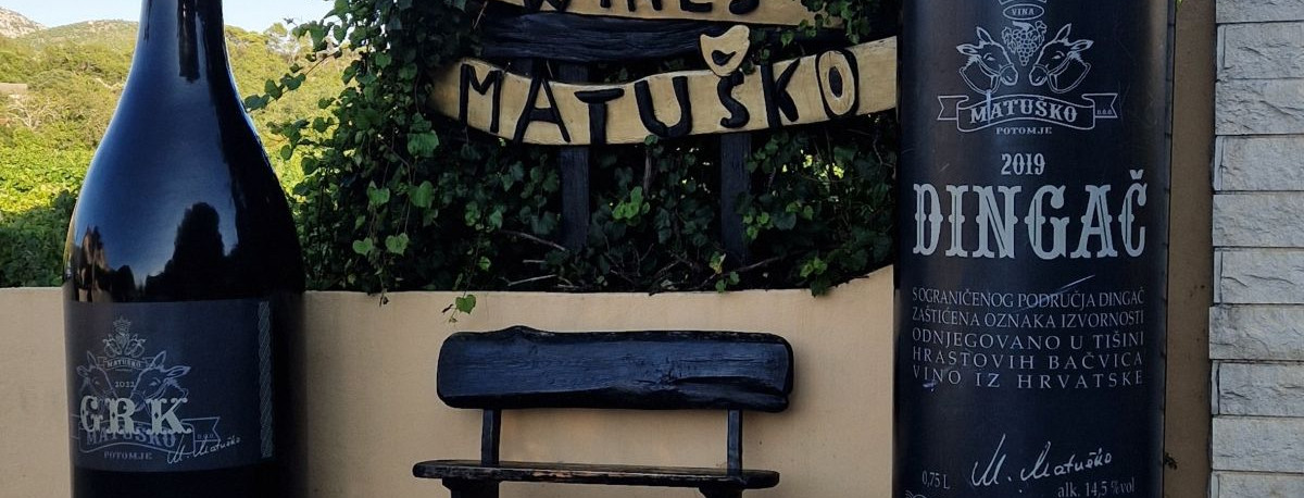 Kralj Matuško: Grk je klub iz Potomja i kratica g(raševine), r(ukatca) i k(ujundžuše). Vino je Grk i ako nije od grka
