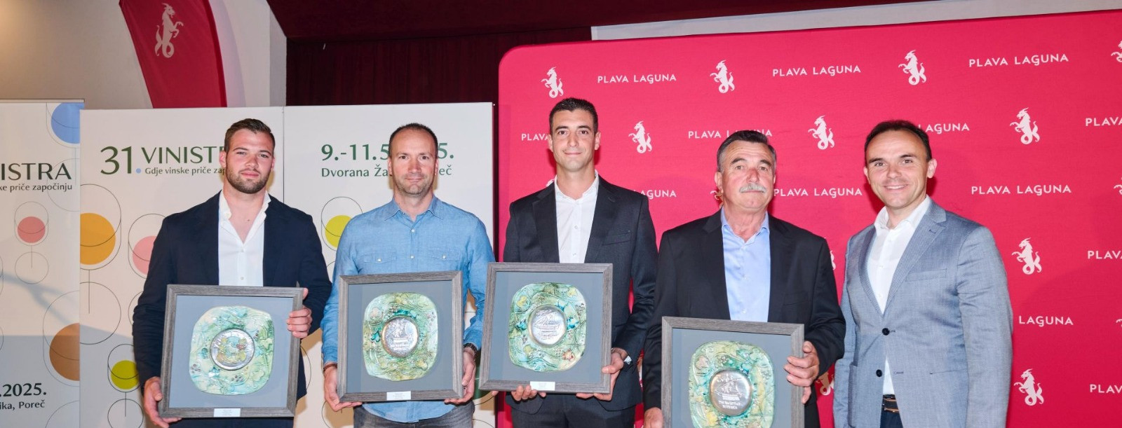 Uoči Vinistre dodijeljene nagrade za najbolje ocijenjena vina